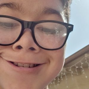 Meet your Posher, Ethan